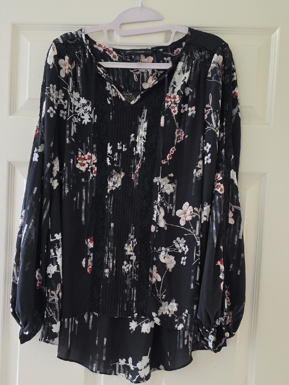 White House Black Market Black Floral Pintuck Peasant Blouse